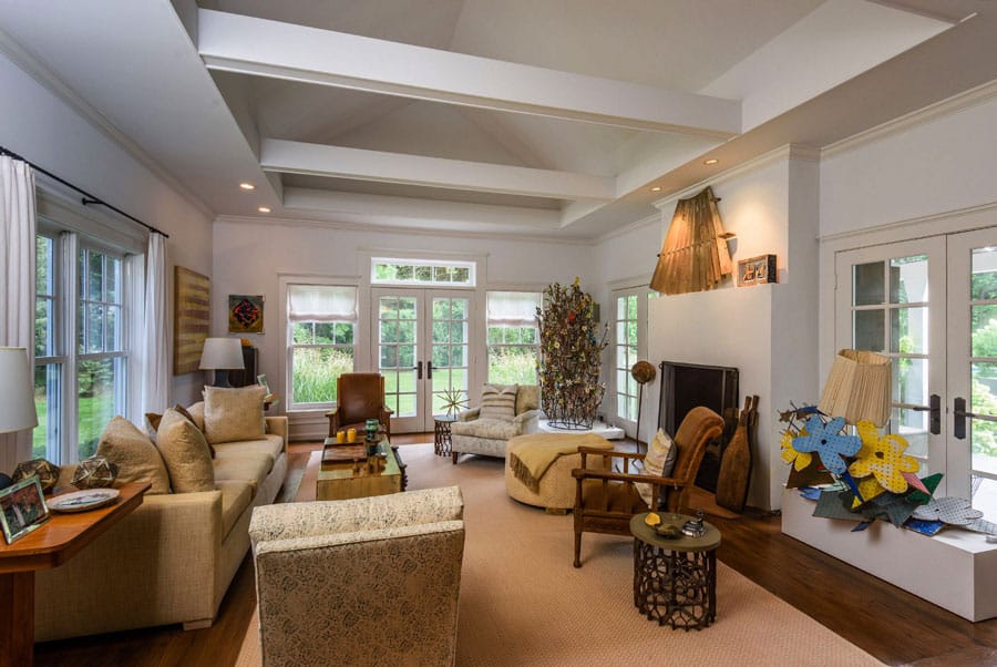 2-carriage-ct-interior-east-hampton